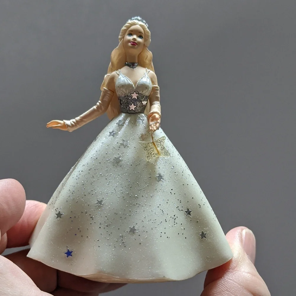HALLMARK Christmas Ornament Barbie Celebration 2001 Holiday Party Vtg Fancy